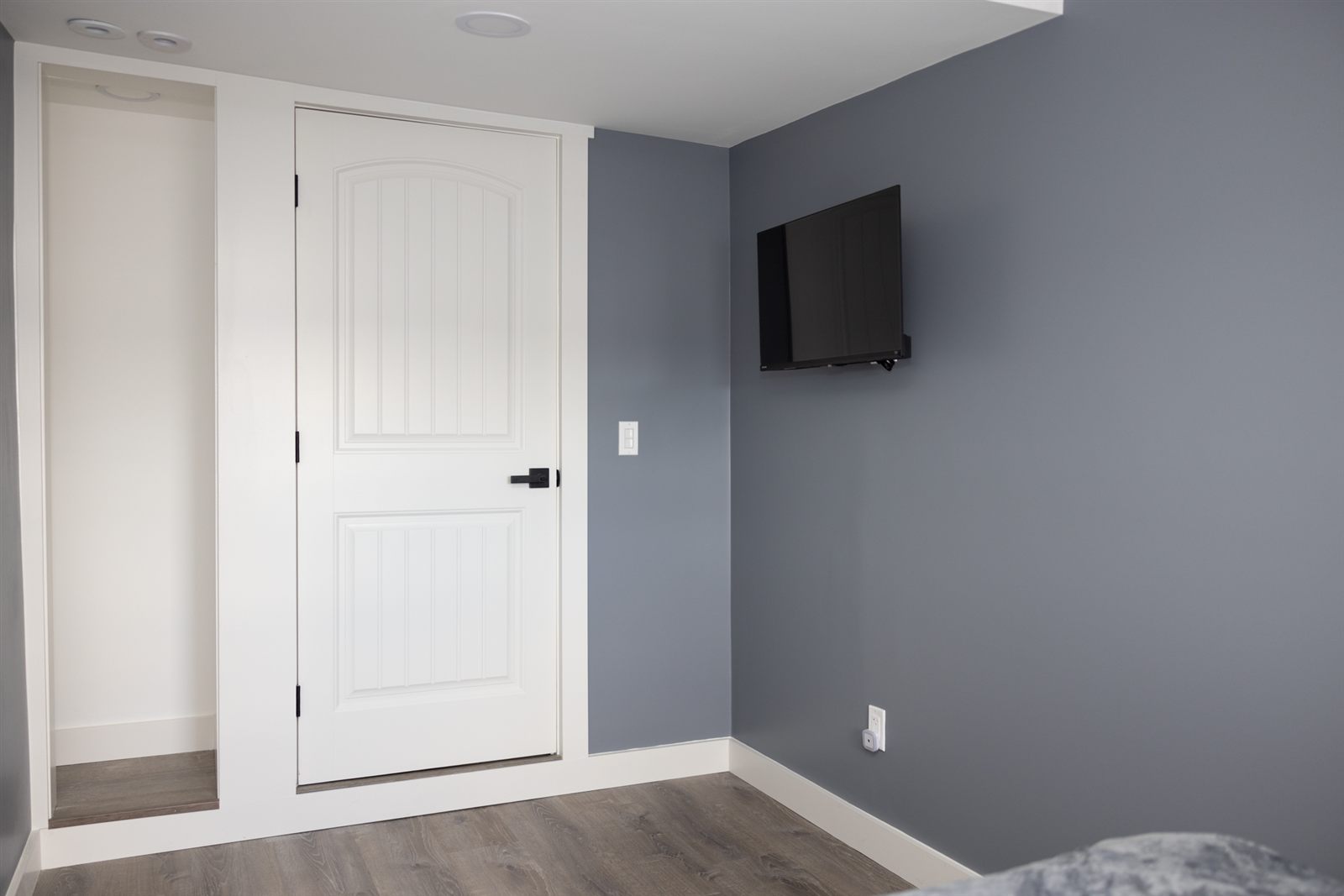 Bedroom doors and details
